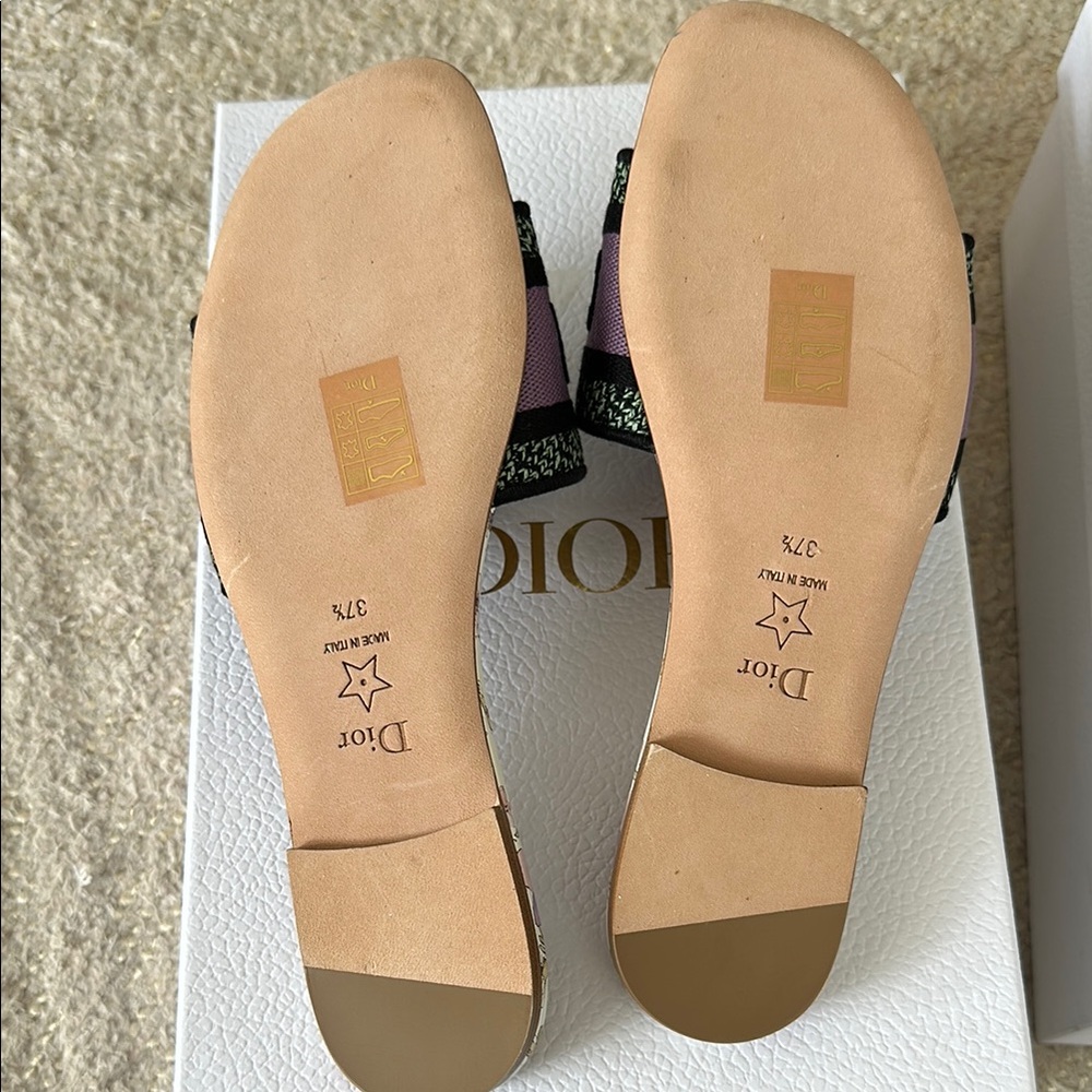 Dior Black and Cream Sandals with Floral Footbed - Picture 5 of 5